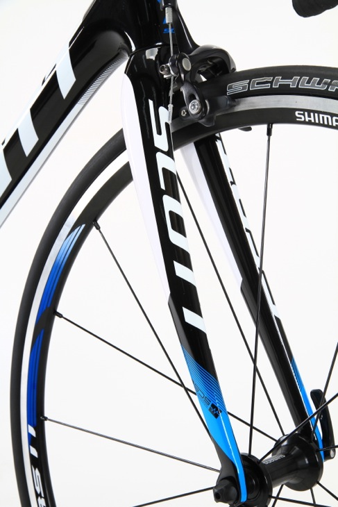スコット SOLACE 軽量かつ反応性の高いエンデュランスレーサー